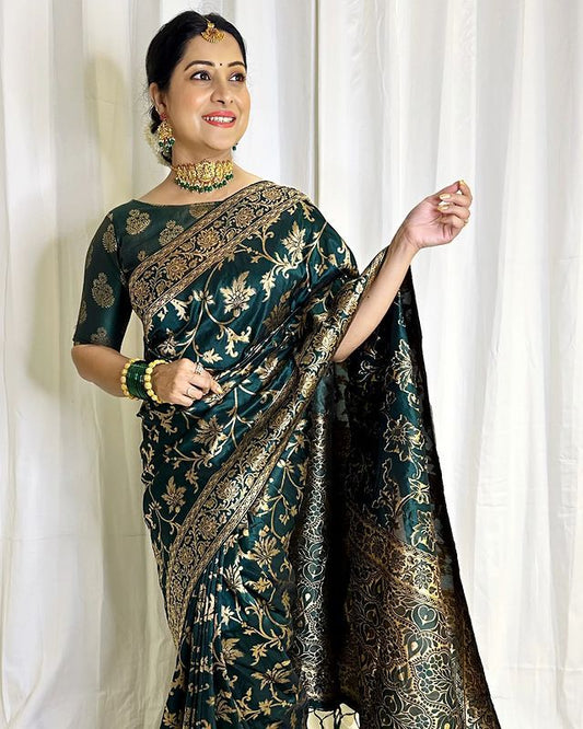 Elegant Dark Green Banarasi Silk Saree with Blouse Piece Soft & Traditional Wedding Wear